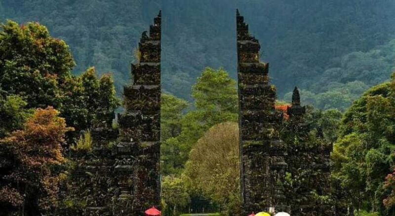 Bali: Jatiluwih Rice Terraces, Water Temple, Waterfall Tour - Bali Handara Gate: The Perfect Photo Stop