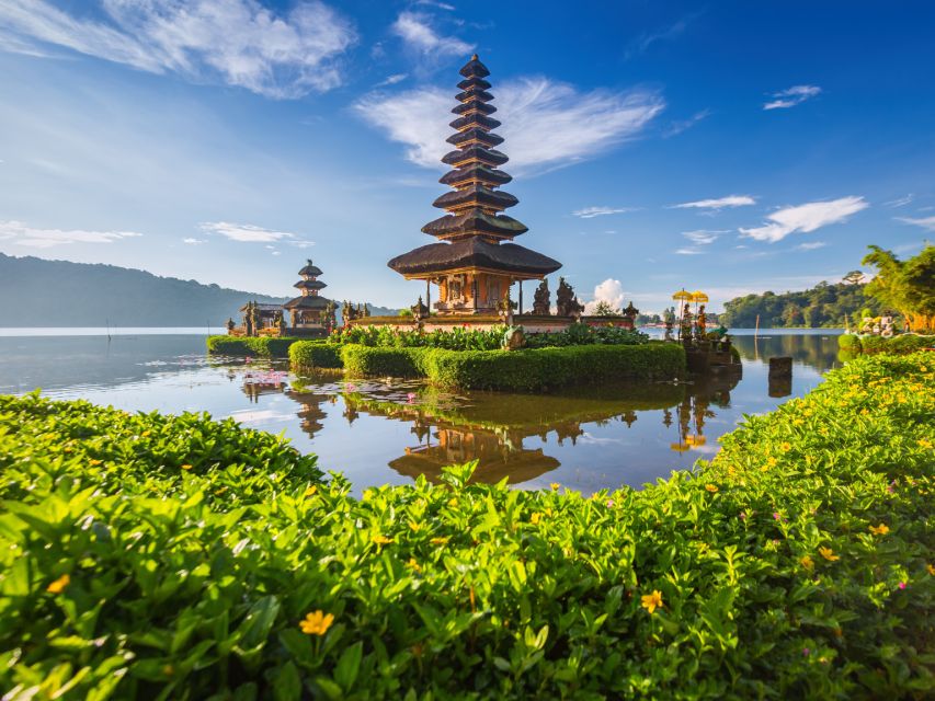 Bali: Jatiluwih UNESCO, Waterfall and Temple Private Tour - Ulundanu Bratan Temple