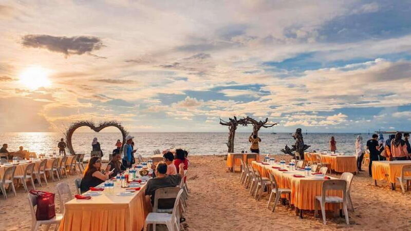 Bali: Jimbaran Bay Romantic Spa and Seafood Sunset Dinner - An Introduction to the Experience