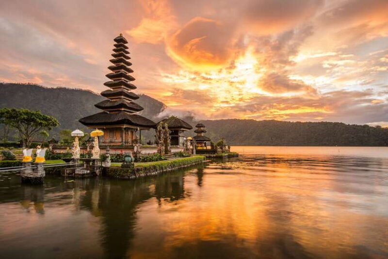 Bali: Lake Bratan, Handara Gate, Waterfall & Swing Tour - A Day in Bali’s North: An In-Depth Look at the Tour