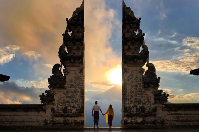 Bali: Lempuyang Temple, Goa Raja, Tirta Gangga Full Day Tour - Pricing and Booking