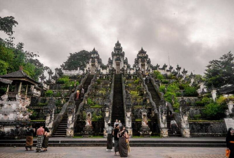 Bali: Lempuyang Temple, Tirta Gangga, Taman Ujung & Beach - Discovering East Bali’s Natural and Cultural Gems