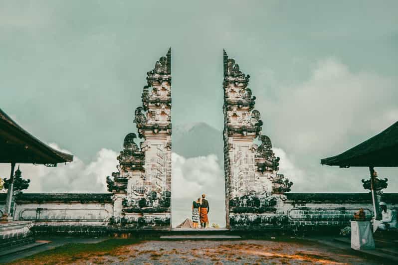 Bali: Lempuyang, Tirta Gangga Temple Treasure Tour - Good To Know