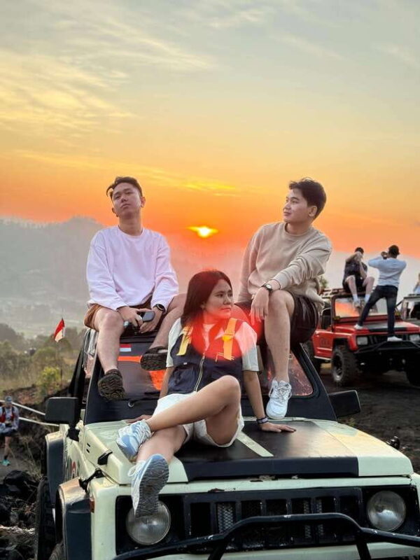 Bali: Mount batur jeep sunrise & natural hot springs - Practical Tips for Travelers