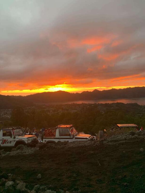 Bali :Mount batur jeep sunrise with breakfest - Who Should Consider This Tour?
