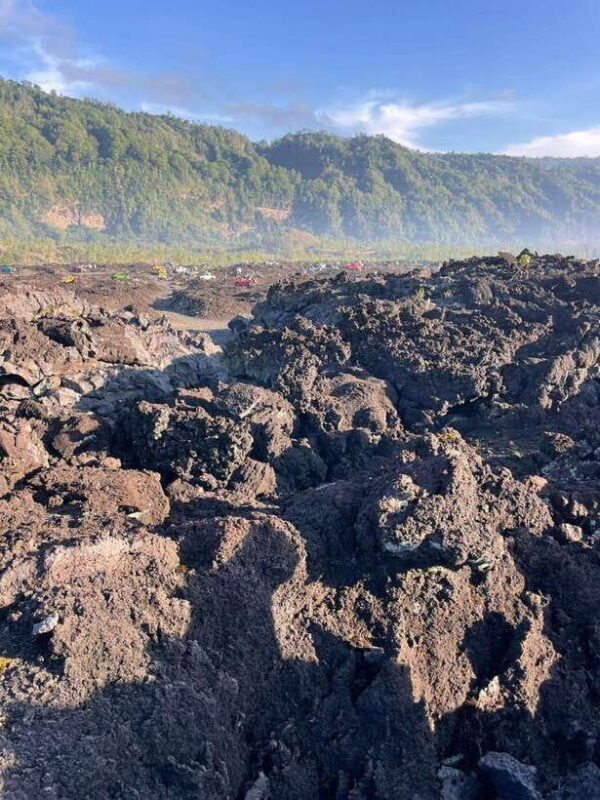 Bali: Mount Batur Jeep Sunrise With Hotspring Option - Breaking Down the Experience