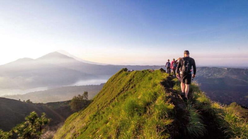Bali: Mount Batur Sunrise Hiking with Breakfast & Guide Tour - Key Points