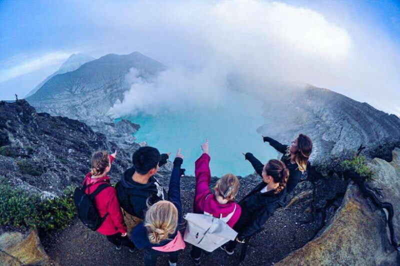 Bali or Banyuwangi: Mount Ijen Blue Fire Hiking - An Entertaining and Practical Guide to the Mount Ijen Tour