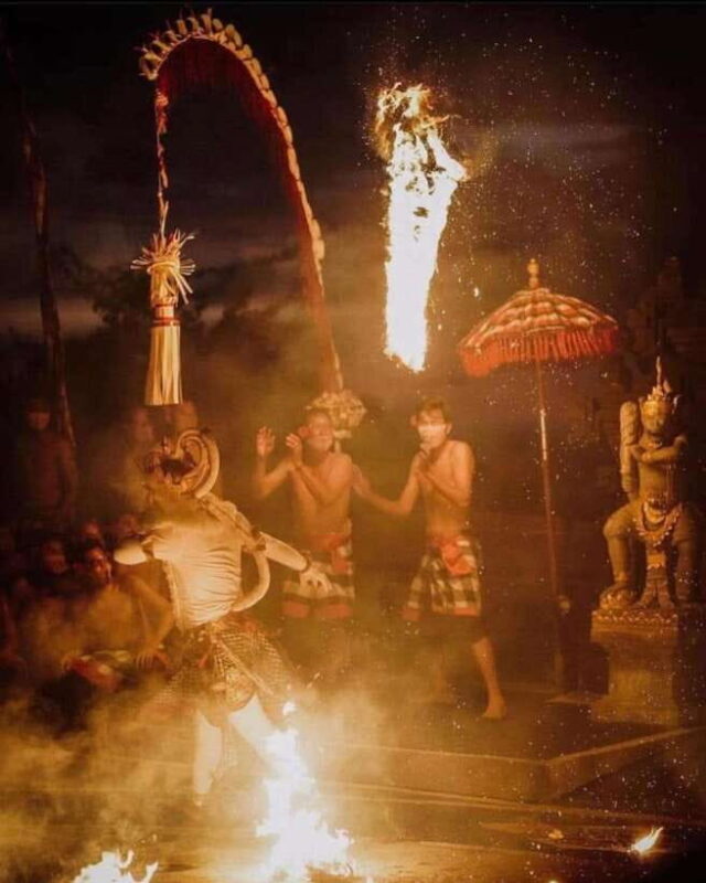 Bali: Padang Padang Beach, Uluwatu Temple & Kecak Dance - Who Should Consider This Tour?