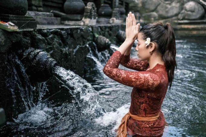 Bali: Private Sacred Temples Tour With Sunset Experience - Spiritual Experiences