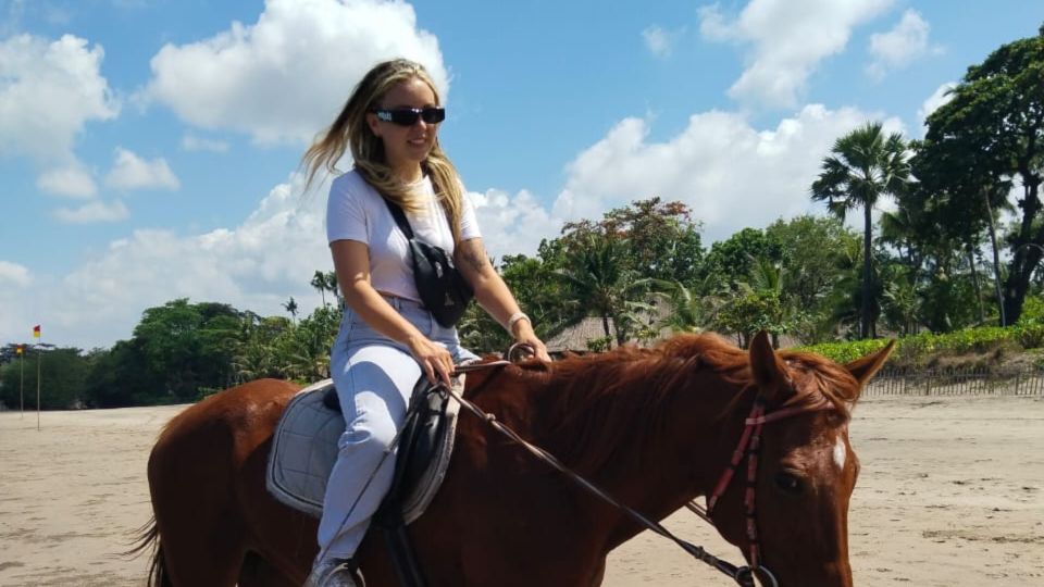 Bali: Seminyak Beach Horse Riding Experience - Knowledgeable Guide Accompaniment