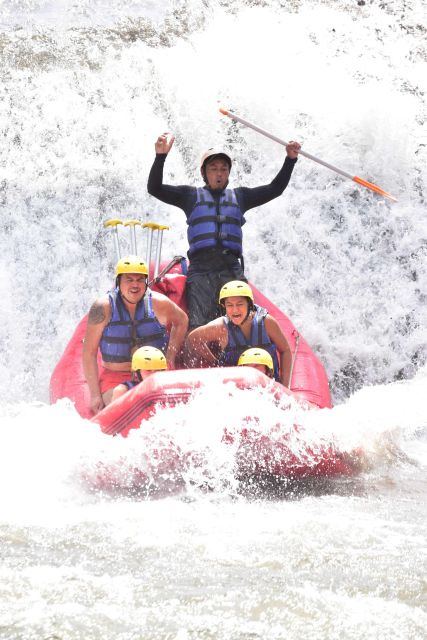 Bali: Sidemen White Water Rafting With No Stairs Adventures - Delicious Riverbank Lunch