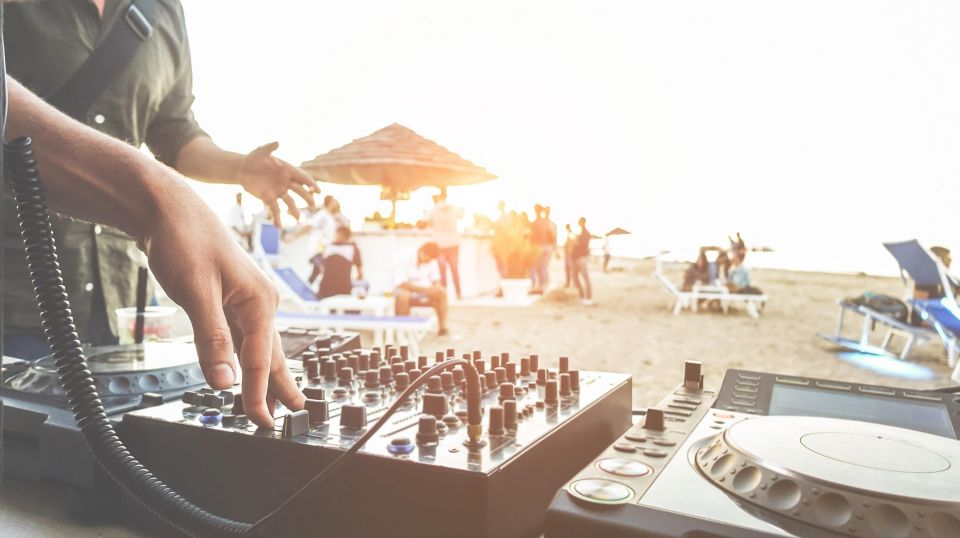 Bali: South Bali Adventure. Beach Club, Sunset Dinner & More - Suitability