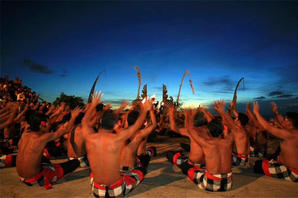 Bali: South Coast Uluwatu, Tanah Lot, and Jimbaran Day Trip - Key Points