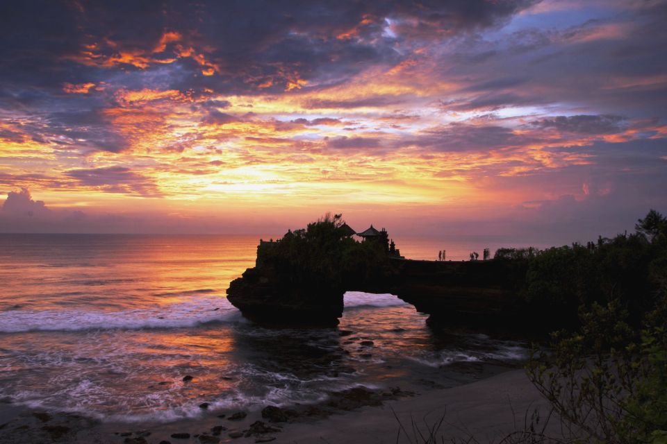 Bali: South Coast Uluwatu, Tanah Lot, and Jimbaran Day Trip - Pricing and Booking