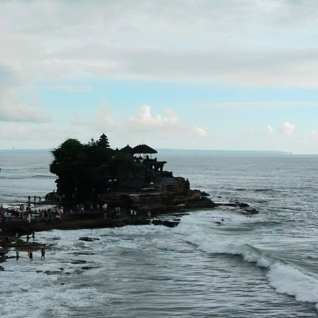 Bali Sunset: Tanah Lot Temple With Complementary Drink - Tips for Enjoying Your Visit