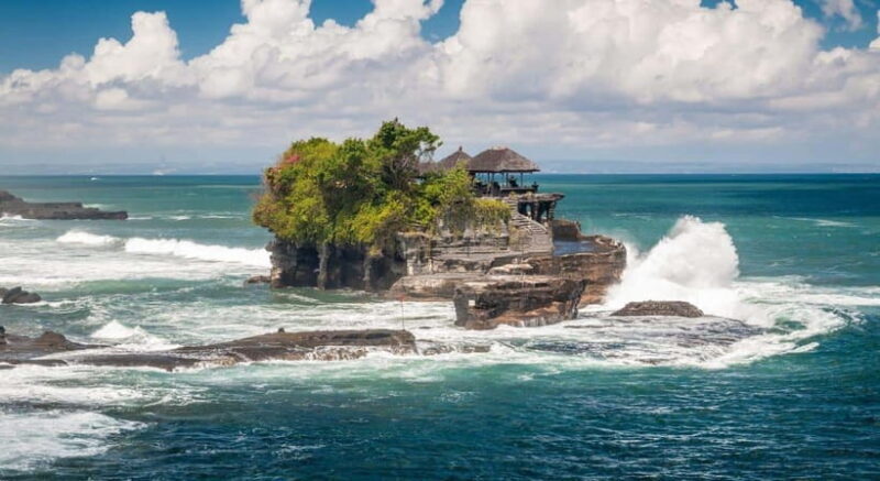 Bali: Taman Ayun and Tanah Lot Sunset Tour - Experiencing Tanah Lot at Sunset  