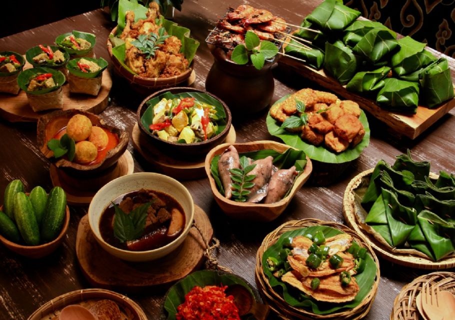 Bali: Taman Ayun and Tanah Lot Temple Sunset Tour - Cultural and Historical Insights