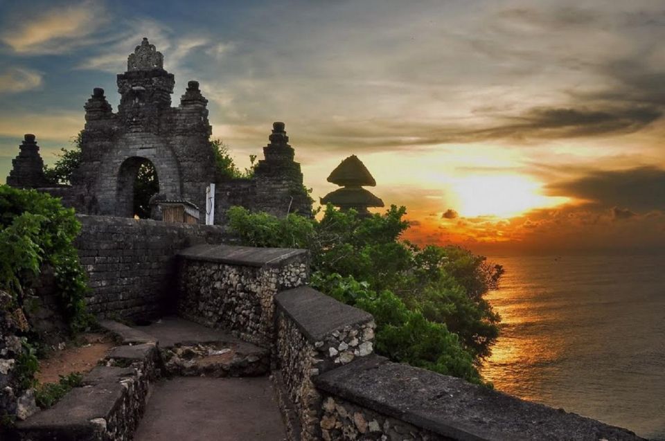 Bali: Tanah Lot, Padang-Padang & Sunset Uluwatu Temple - Uluwatu Temples Majestic Vistas