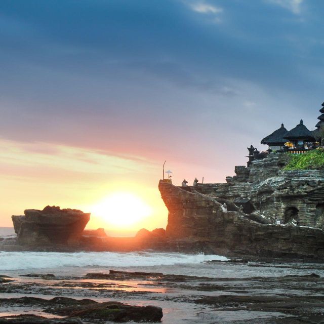 Bali Tanah Lot Temple Tour - Dress Code and Recommendations