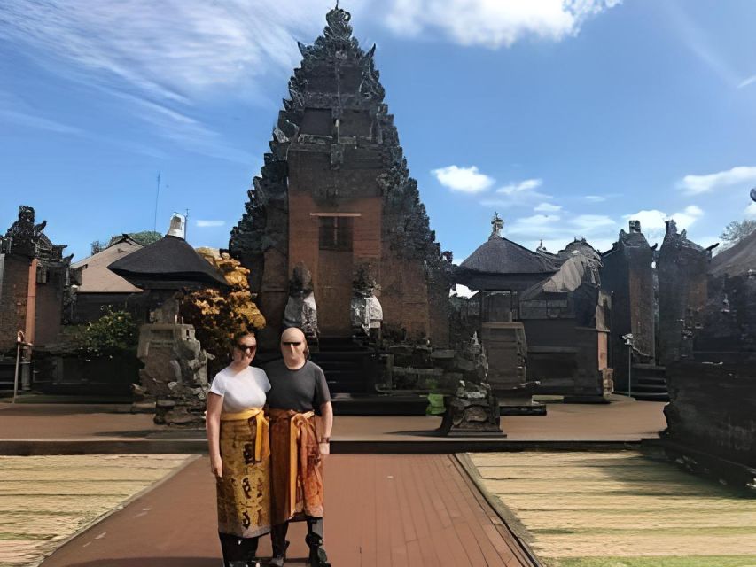 Bali: Temple, Rice Terrace, Volcano, Waterfall - All Inclusive - Local Restaurant
