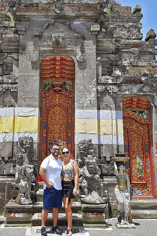 Bali: The Most Iconic Temple of Ulun Danu Beratan - Iconic Floating Temple