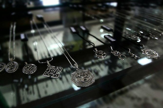 Bali Traditional Dance, Waterfall and Hindu Temple With Lunch - Discover Elephant Cave Temple