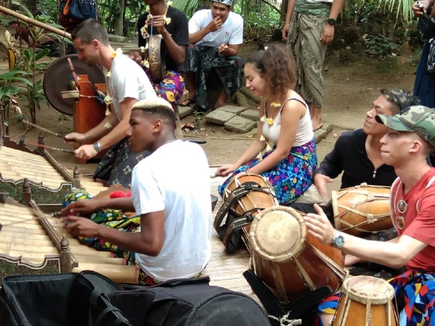Bali: Traditional Village Life Tour - Lunch and Dances