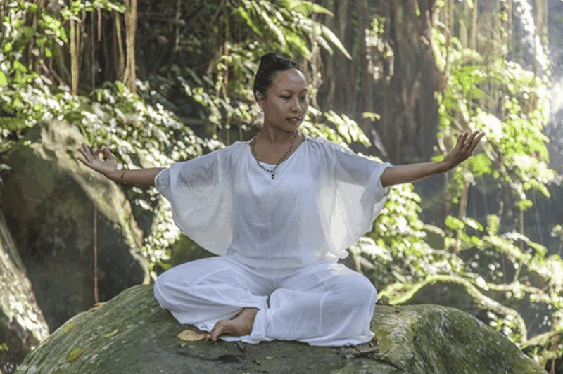 Bali: Ubud Private Yoga and Healing Meditation - Personalized Healing Yoga
