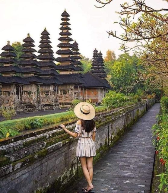 Bali: UNESCO Discovery Sites Taman Ayun & Tanah Lot Temple - Included Admission and Bottled Water