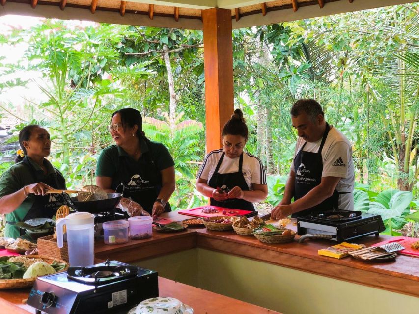Bali Village Day: Cooking Class, Jamu Course and Transfer - Pickup and Transfers