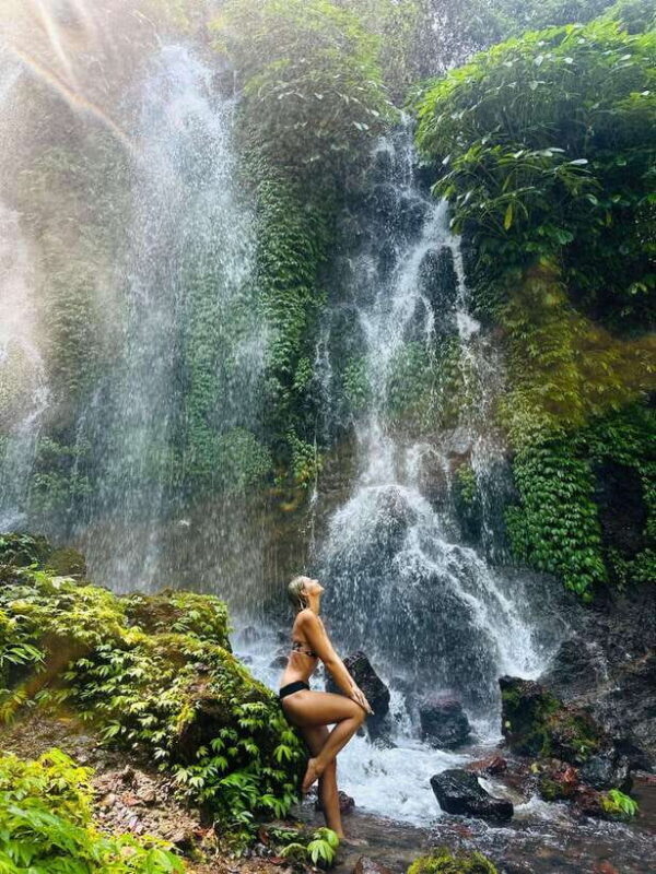 Bali: Waterfall in the forest & twin lake view tour - Key Points
