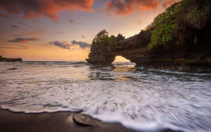 Bali: Waterfall, Rice Terraces, Temples and Sun-Set Day Tour - Analyzing the Value and Experience