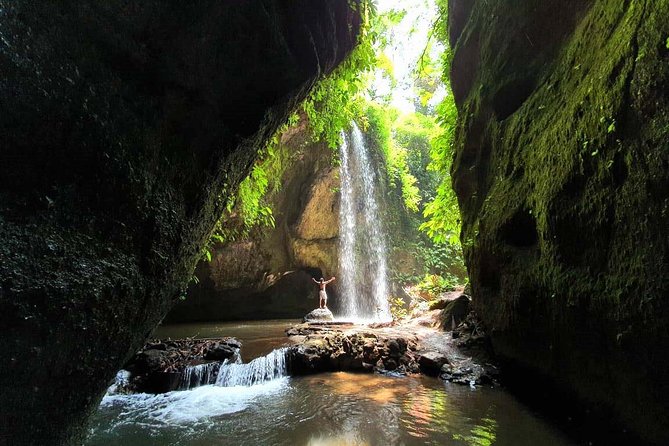Bali Waterfalls in One Day: Tukad Cepung, 2 Hidden Waterfalls, Kanto Lampo - Visiting Tibumana Waterfall