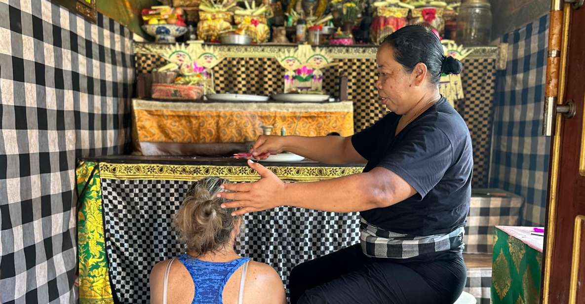 Balinese Spiritual Cleansing by Traditional Method - Temple Immersion