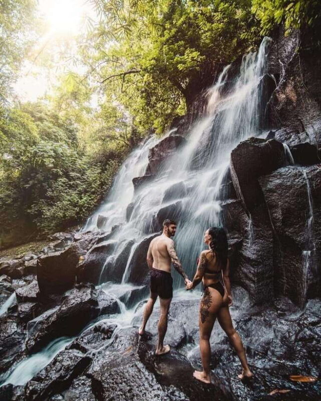 Bali:Tirta Empul, Kanto Waterfall & Rice Terrace local guide - Key Points  