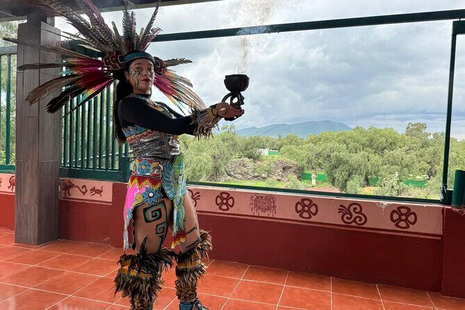 Balloon Flight + Breakfast in cave + Pick-up in Cdmx (Optional) - Beginning the Day: Early Pickup and Arrival at Teotihuacan