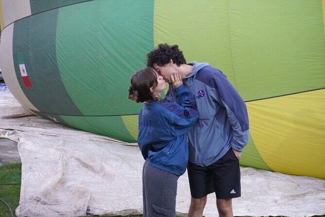 Balloon Flight + Breakfast in cave + Pick-up in Cdmx (Optional) - Exploring the Pyramids of Teotihuacan