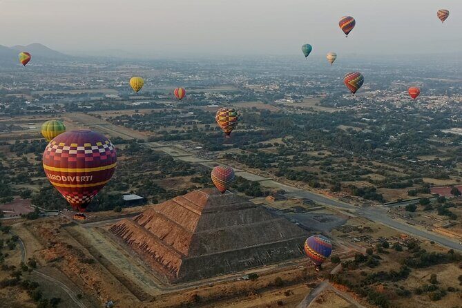 Balloon Flight with Breakfast and Transportation from CDMX - Key Points