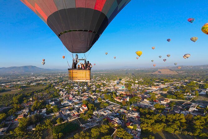 Balloon Flight with Tour and Entrance to Teotihucan - Key Points