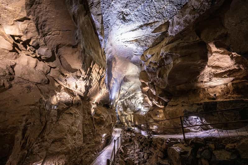 Ballyvaughan: Aillwee Burren Experience Entry Ticket - Location and Duration