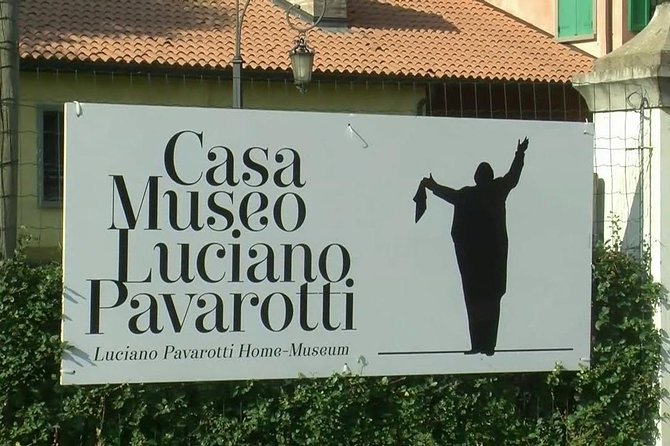 Balsamic Vinegar, Pavarotti And Ferrari Museum Tour - Exploring the Luciano Pavarotti House Museum