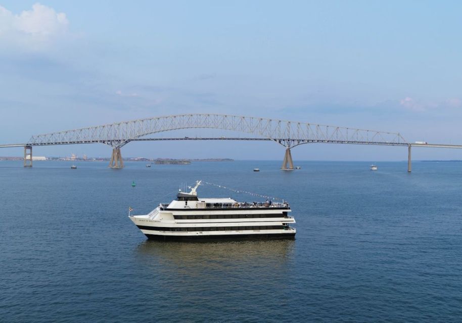 Baltimore: Thanksgiving Day Lunch Cruise - Meal and Drinks