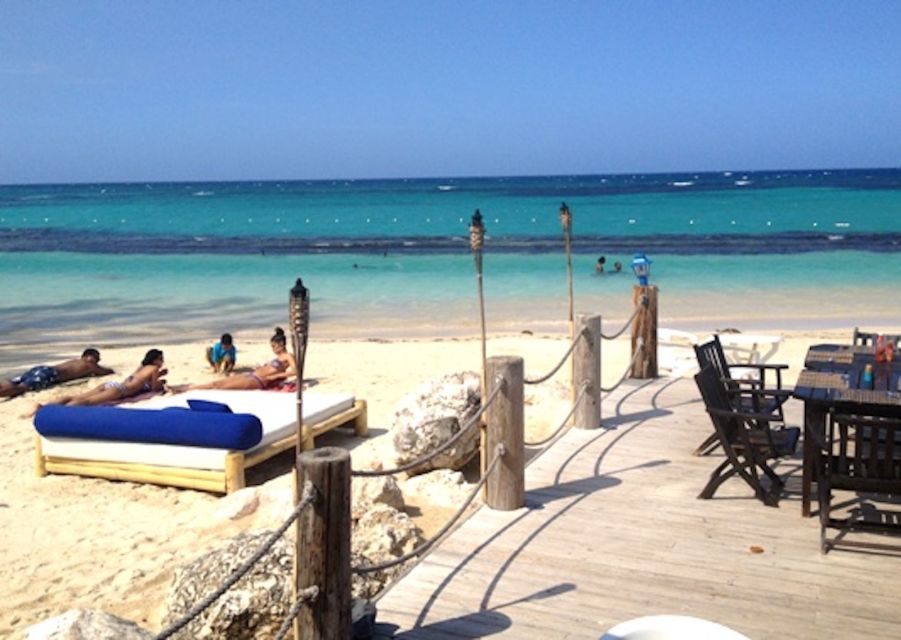 Bamboo Blu Beach Club and Ocho Rios Sightseeing Experience - Refreshing Drinks at Bar