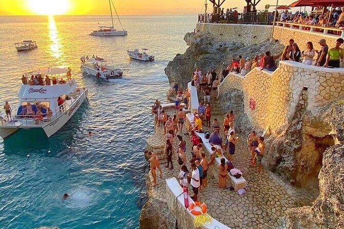 Bamboo Rafting and Rick's Café Experience from Montego Bay - The Sum Up