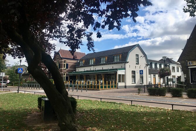 Band of Brothers in Holland Private Tour From Amsterdam - Explore Historic Battlefields