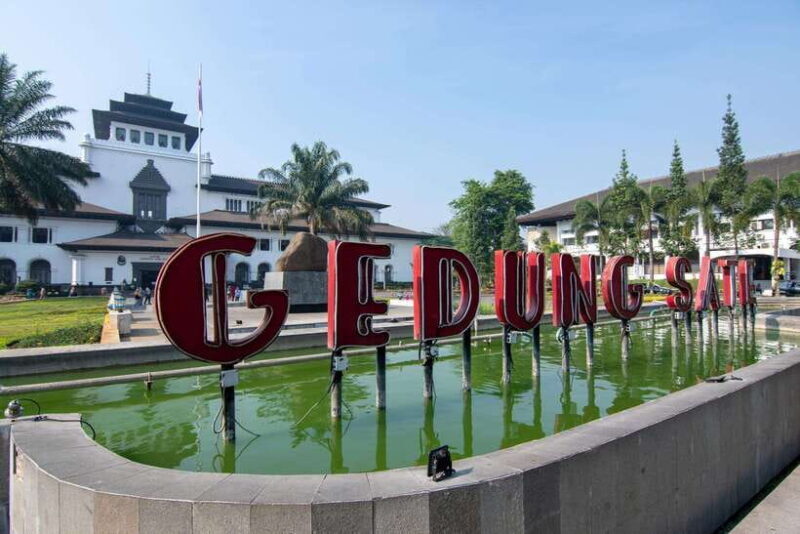 Bandung Cultural Walk: Riverfront to Market Streets - An Authentic 2-Hour Glimpse into Bandung’s Streets