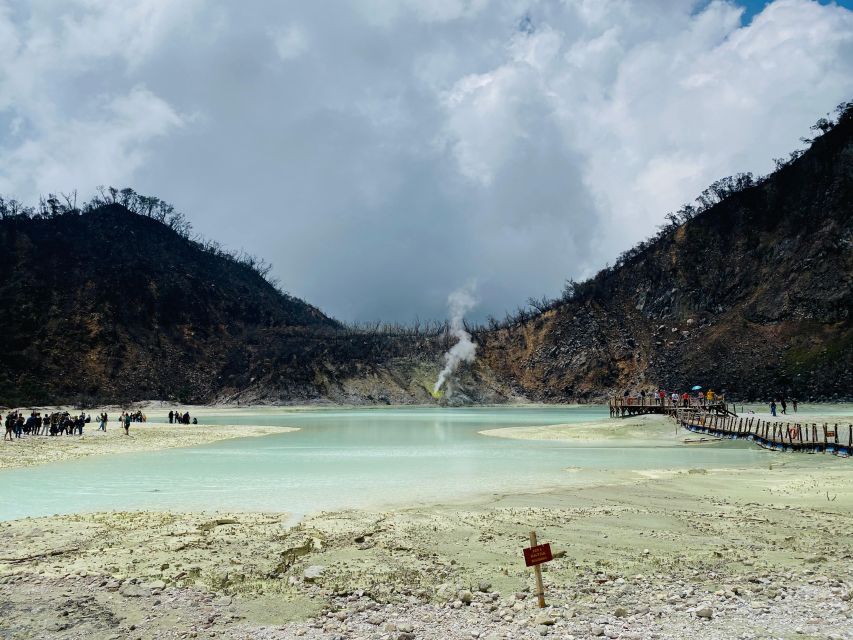 Bandung: Private Car Charter With Driver - Attractions and Sightseeing Opportunities