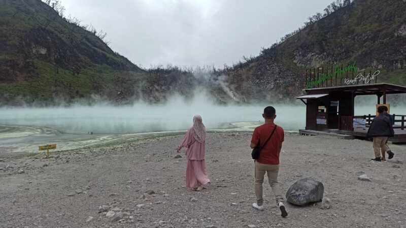 Bandung: Private Guide Follow Your Itinerary - Customized Itinerary