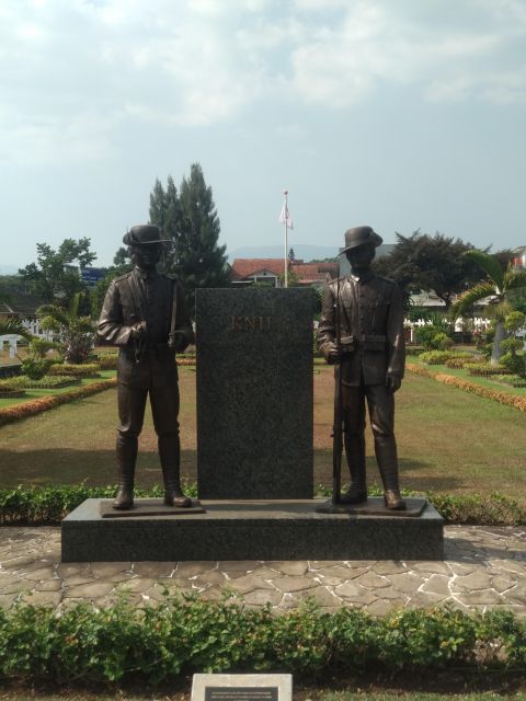 Bandung Private Tour Guide Sightseeing (Custom Tour) - Policies